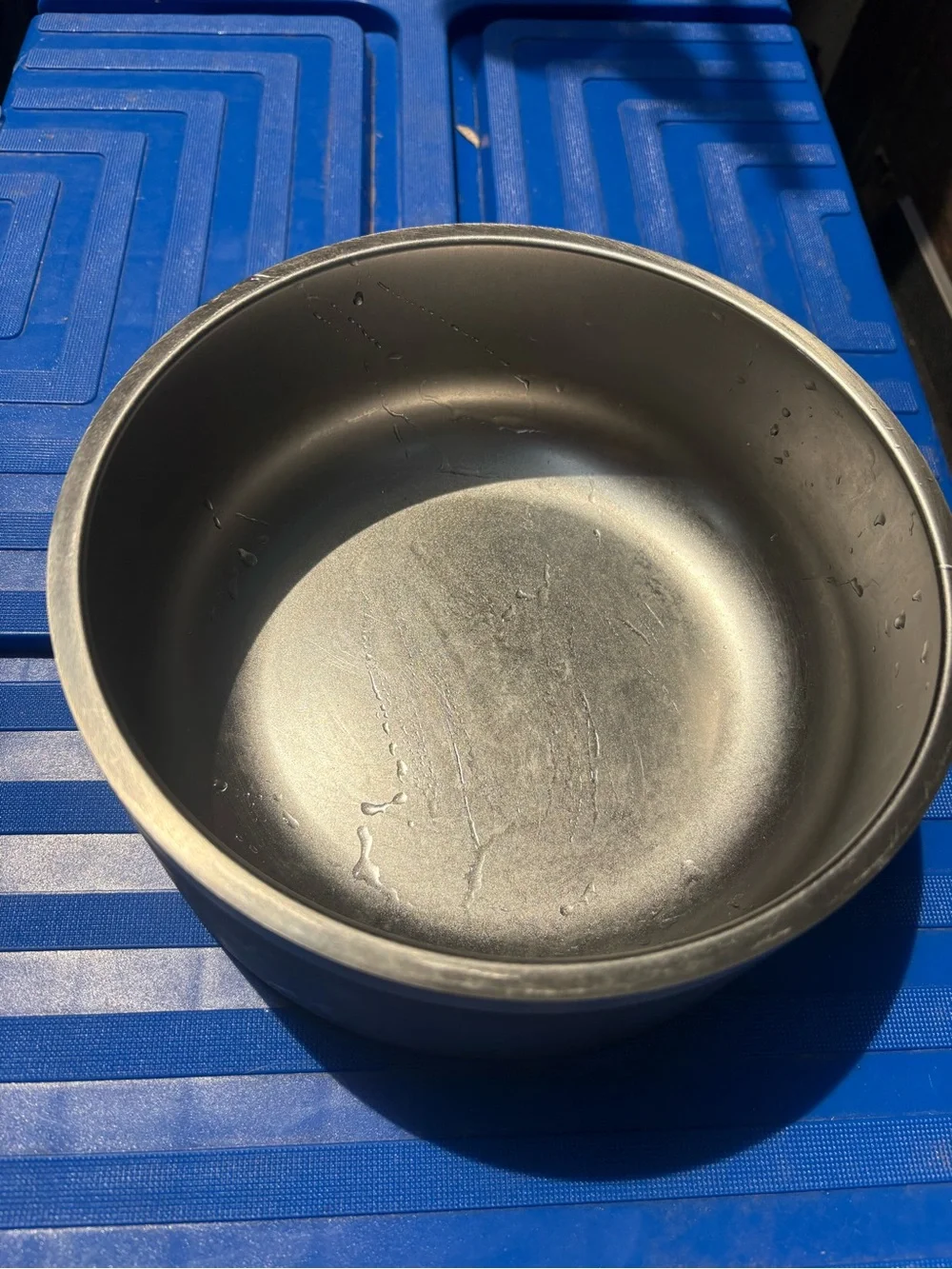 HydraPeak Gray Stainless Steel Insulated Dog Bowl 8 cup/64 oz